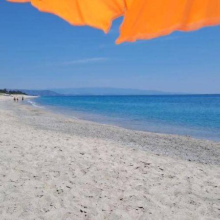 L'Isola Dei Vacanzieri Sant'Andrea Apostolo dello Ionio Exterior foto